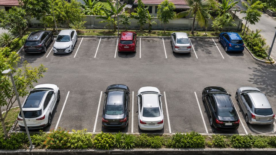 Parking Lot Occupancy with AI detections