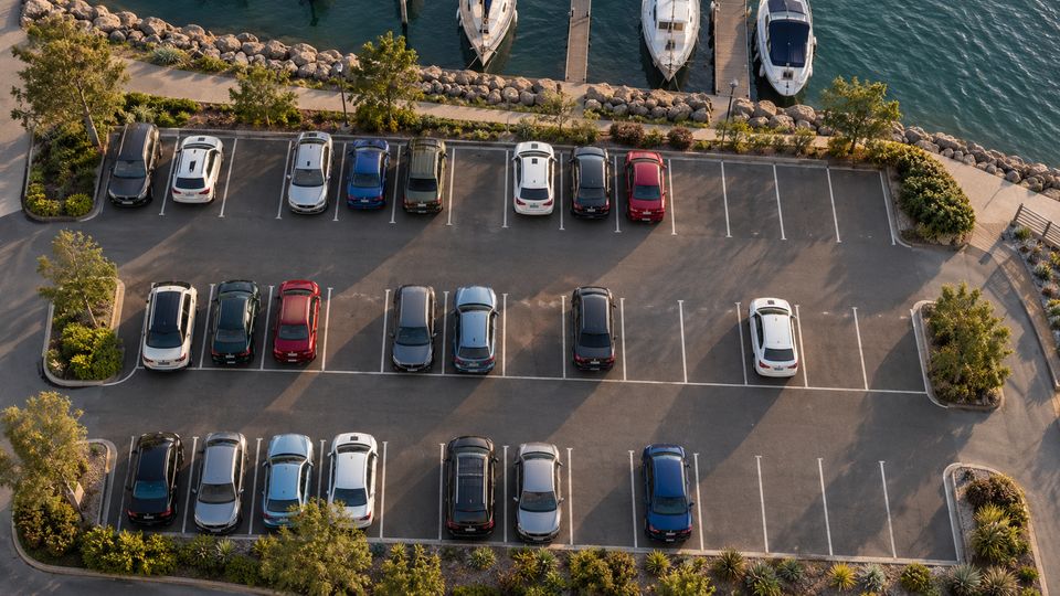 Parking Lot Occupancy with AI detections